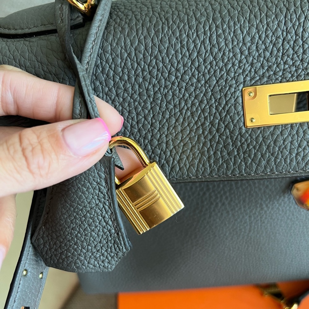 Authentic 28 cm Hermes KELLY Bag ETAIN Grey Togo Leather New in Box - Picture 8 of 10